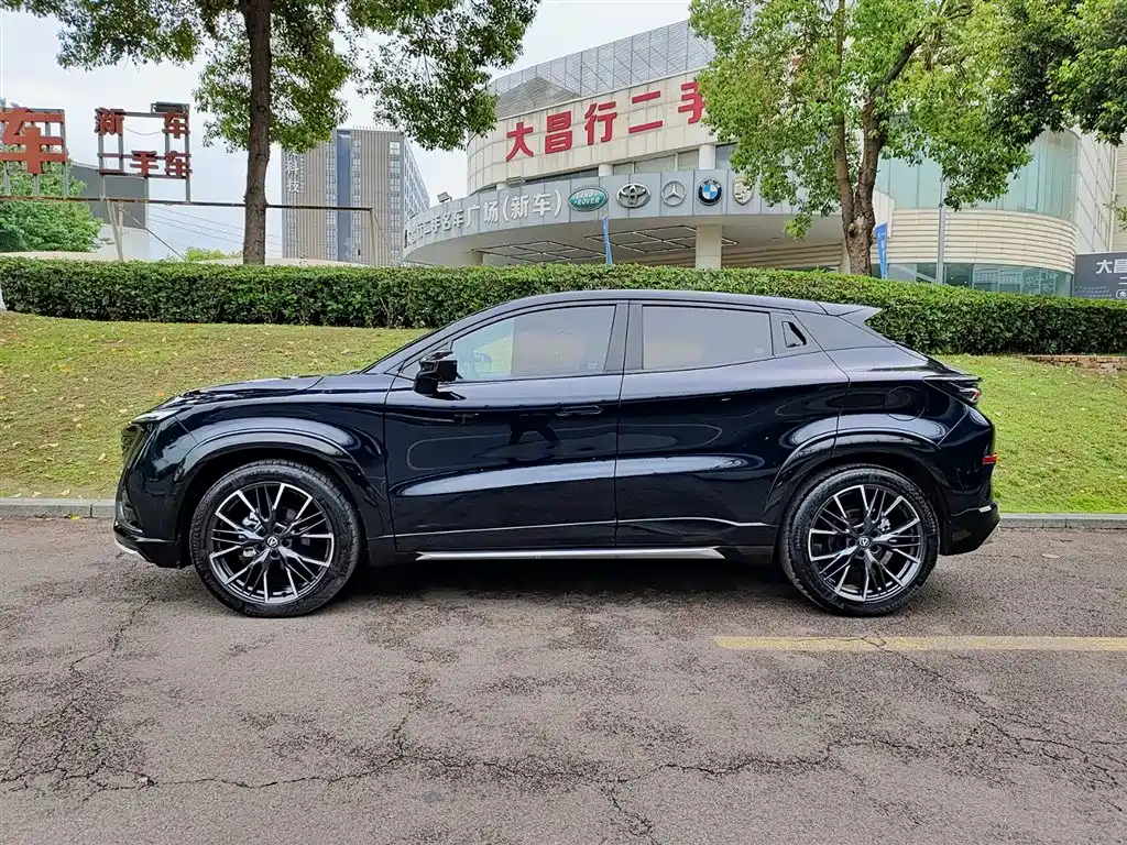 CHANGAN UNI T