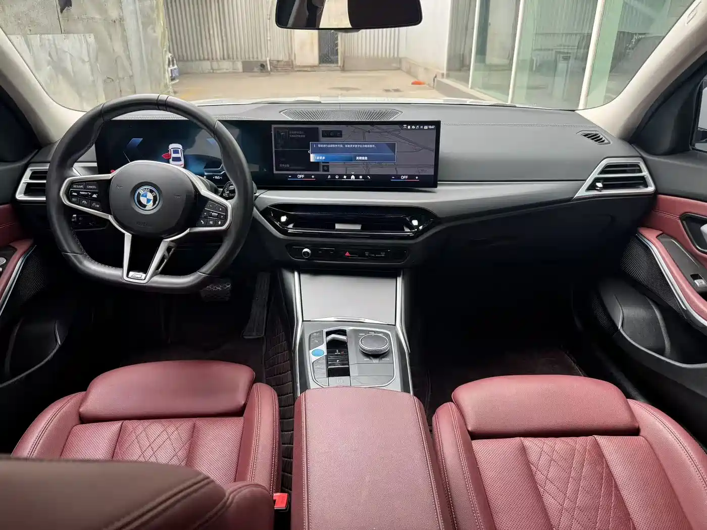 BMW i3 2025 eDrive 35 L фото 9