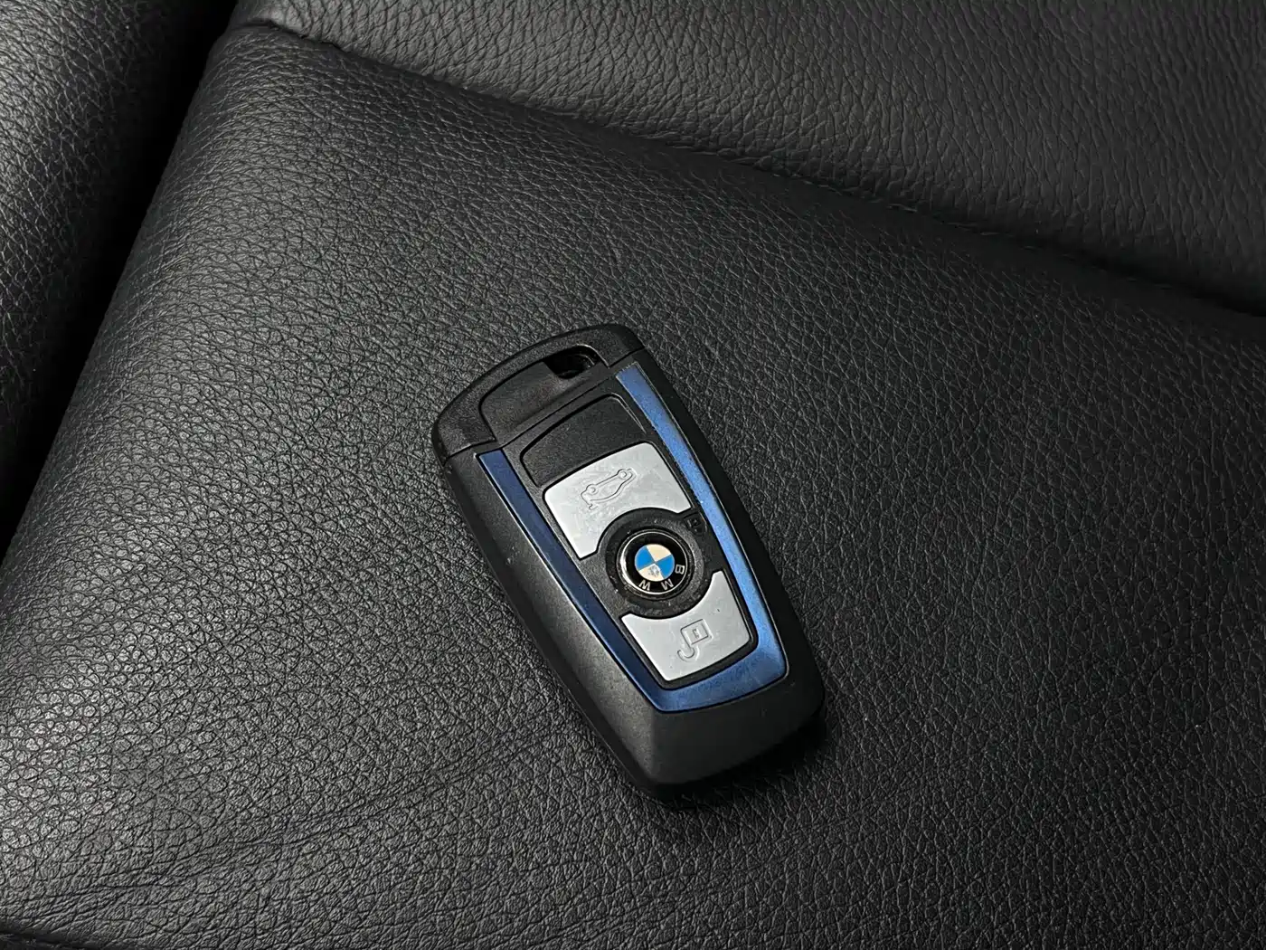 BMW 3 Series GT 2019 320i M Sport Black Night Edition фото 37