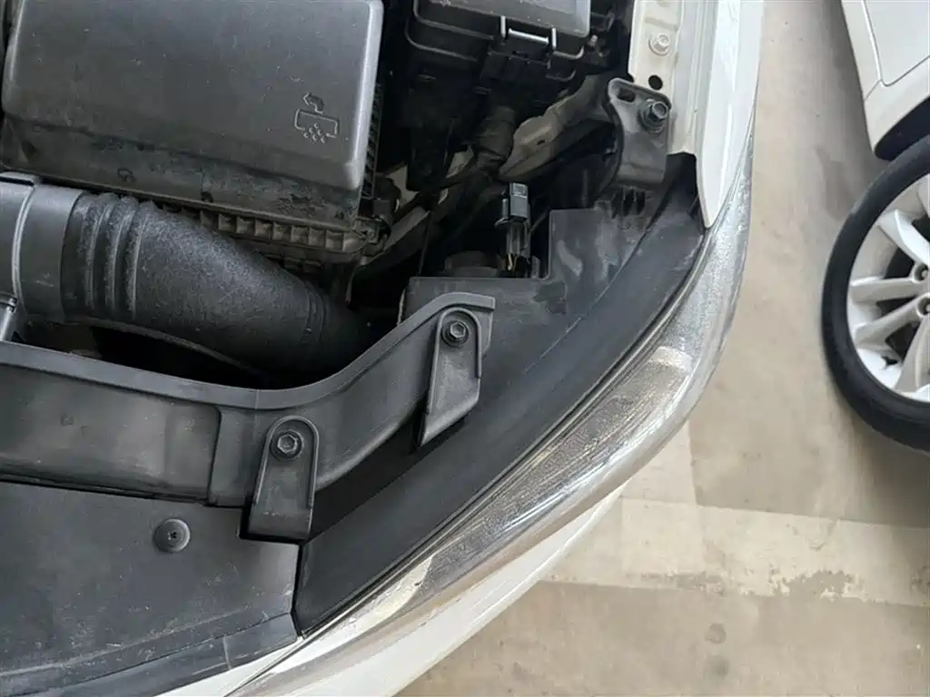 Hyundai Elantra 2016 Model 1.6L Automatic Smart Elite фото 24