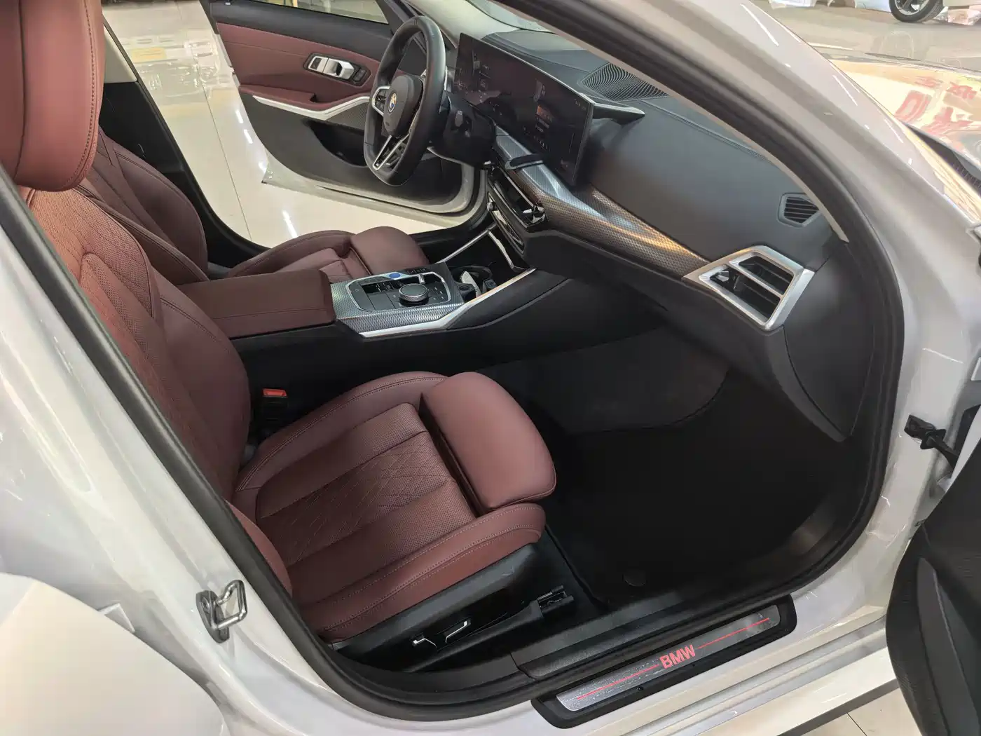 BMW i3 2025 eDrive 40 L Shadow Night Package фото 10