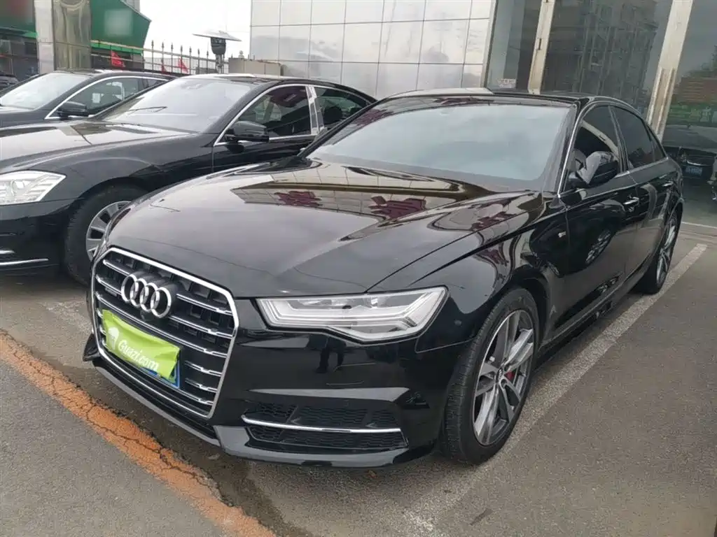 Audi A6L 2018 30th Anniversary 45 TFSI quattro Sport фото 2