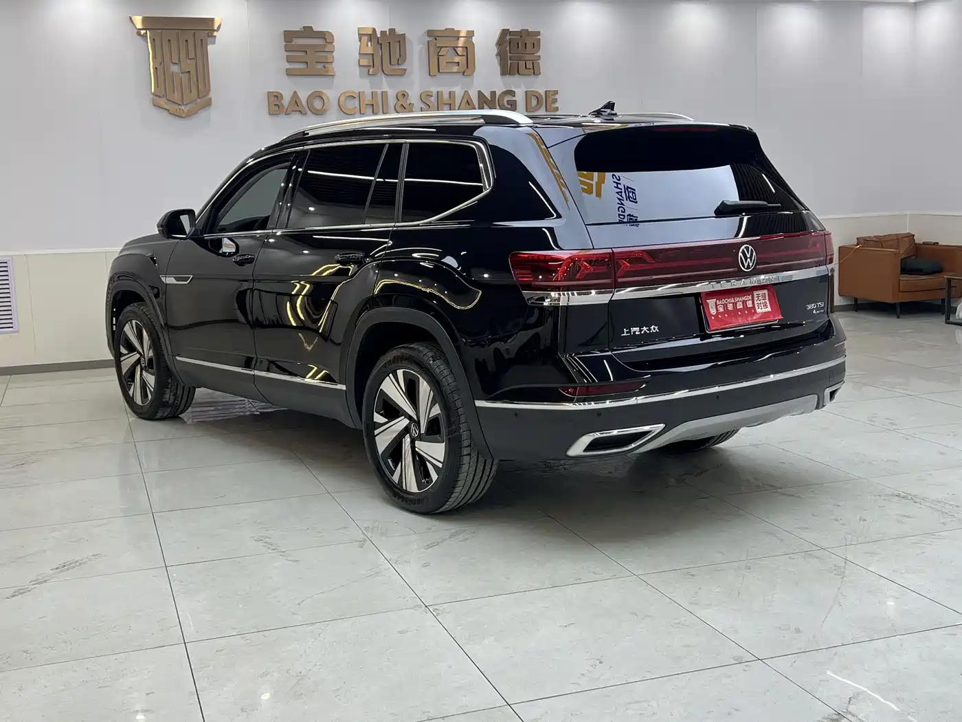 Volkswagen Teramont 2024 380TSI 4WD Dragon Glory Edition фото 6