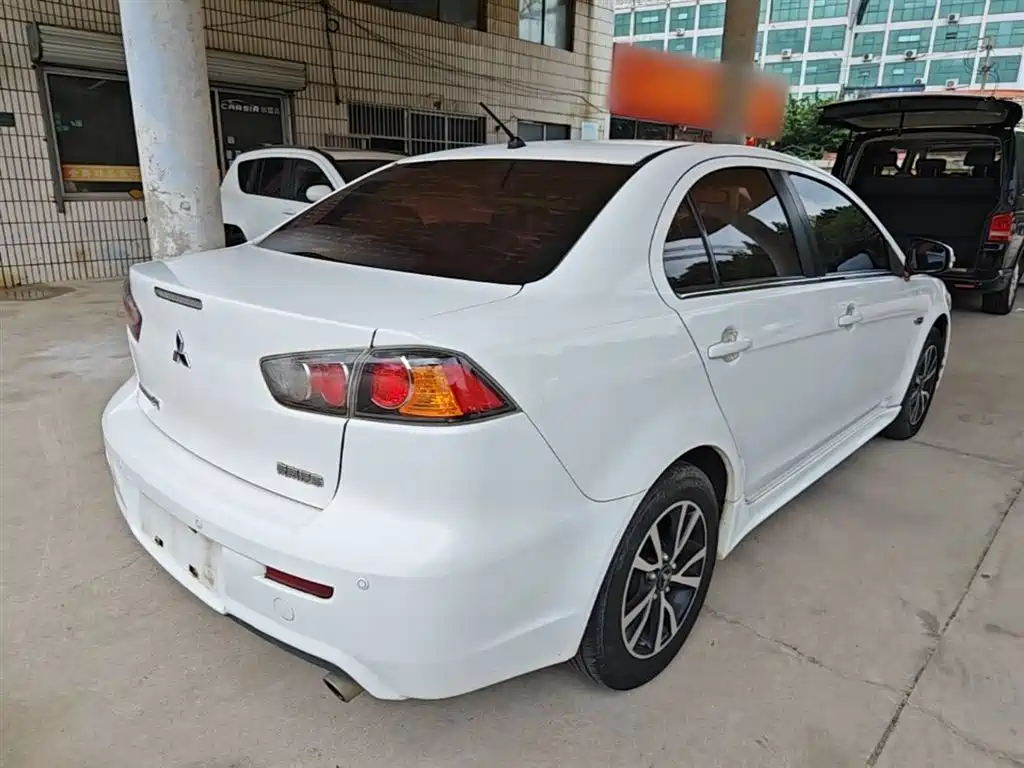 Mitsubishi Lancer EX 2015 1.8L Manual Premium (China IV) фото 7