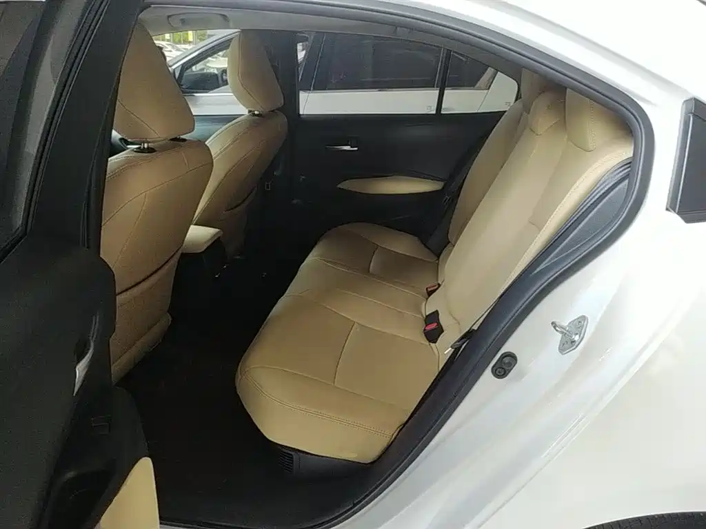 Toyota Corolla 2023 1.8L Smart Hybrid Dual Engine Elite Edition фото 17