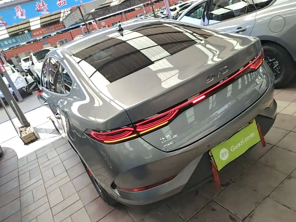 BYD Qin PLUS 2025 DM-i Smart Drive 55KM Leader фото 5