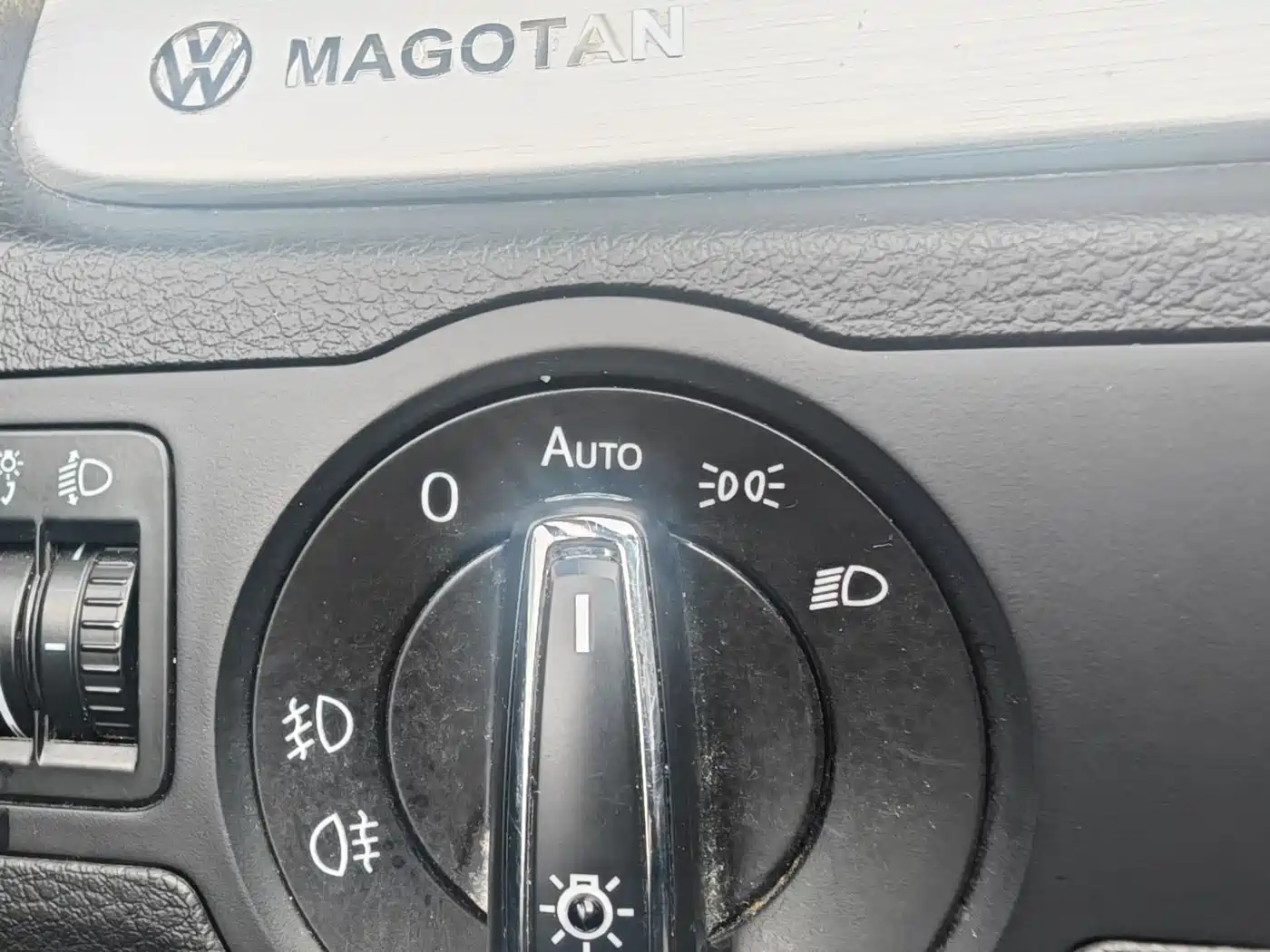 Volkswagen Magotan 2013 1.8TSI Premium фото 16