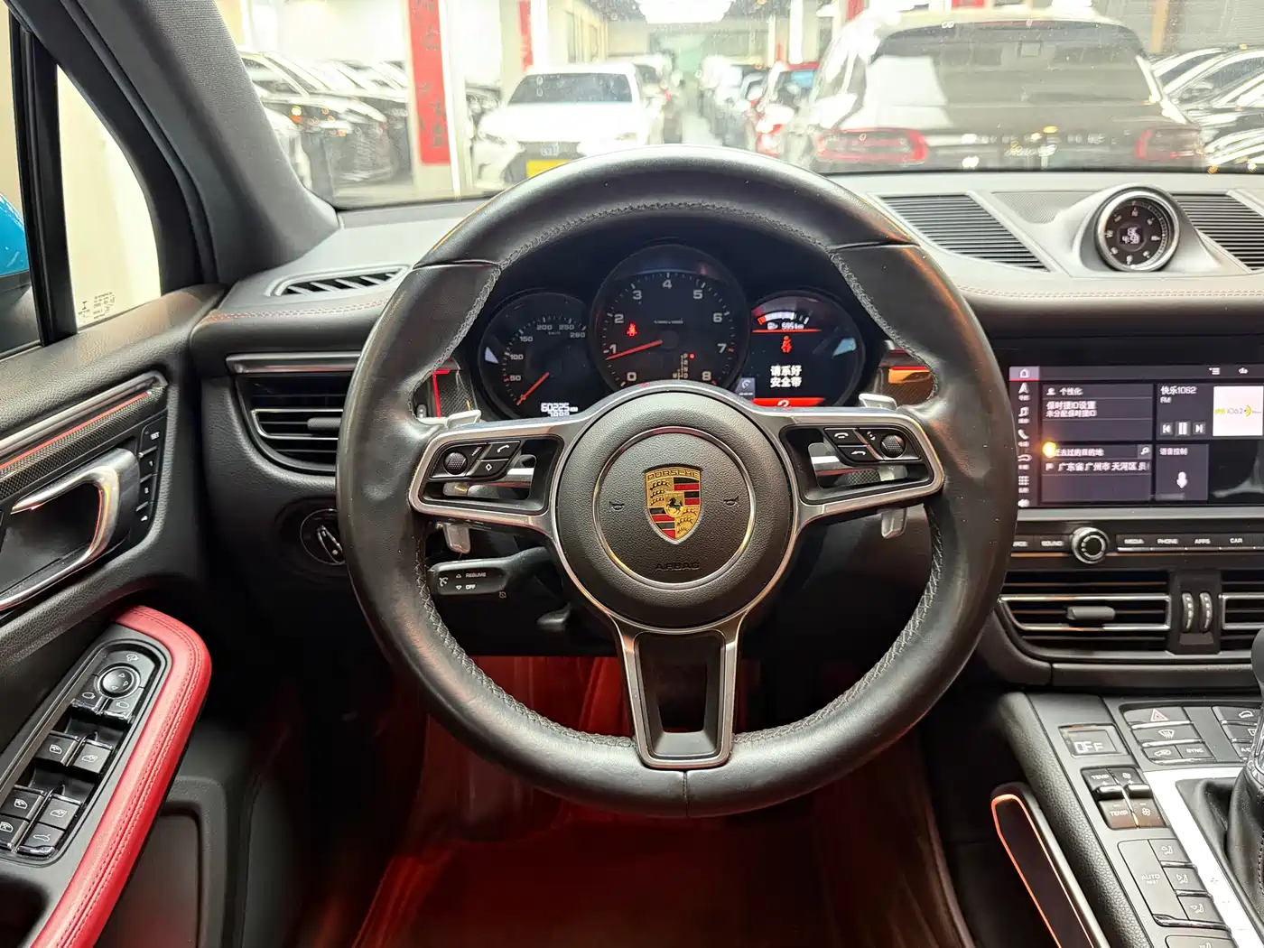 Porsche Macan 2021 Macan 2.0T фото 7