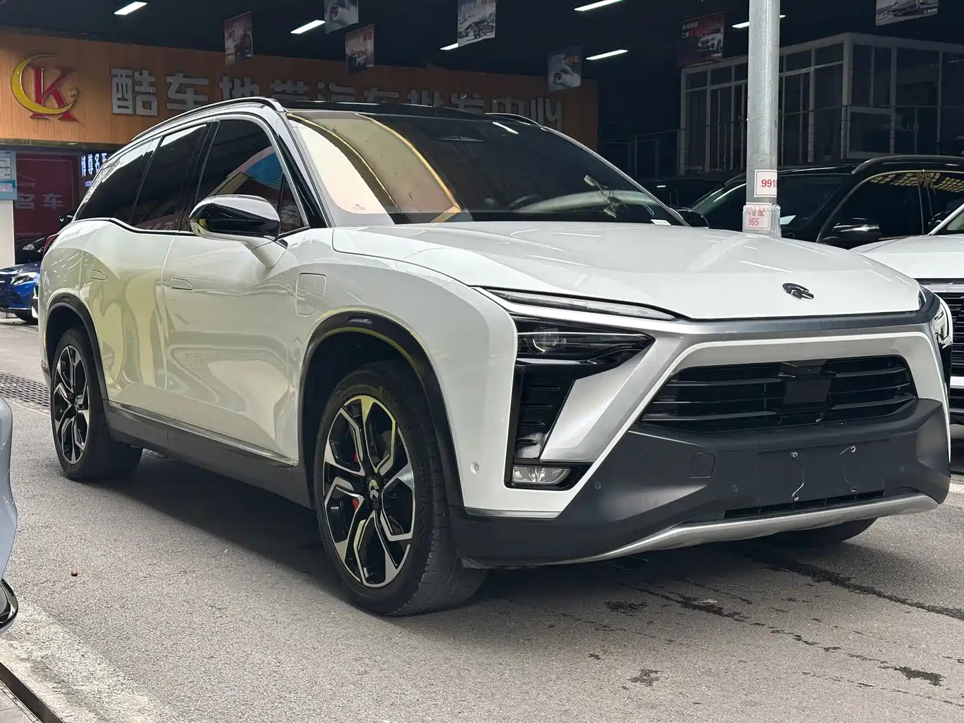 NIO ES8 2022 2020 Model 580KM Signature Edition 6-Seater