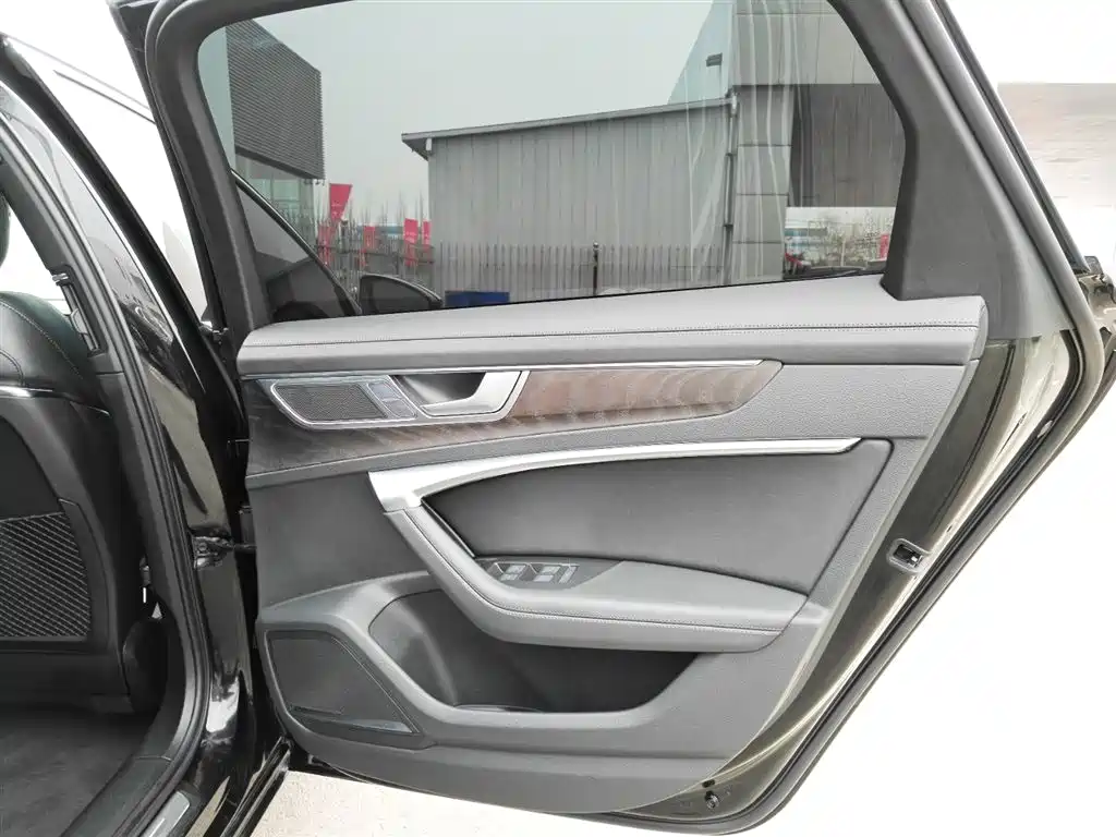 Audi A6L 2023 45 TFSI quattro Premium Dynamic фото 12