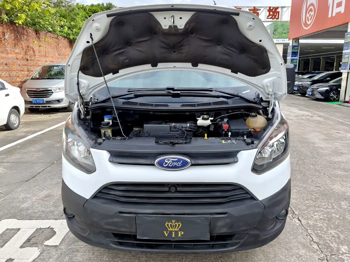 Ford Transit 2017 2017 2.0T Diesel Van Medium Wheelbase Medium Roof China V