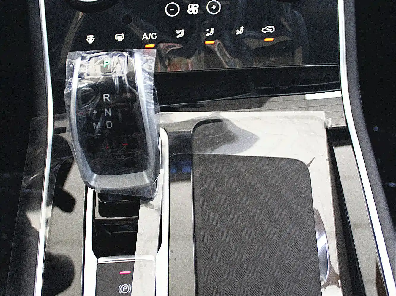 Chery Tiggo 8 2026 2025 Excellence Edition 230TCI Automatic Luxury 5-Seater