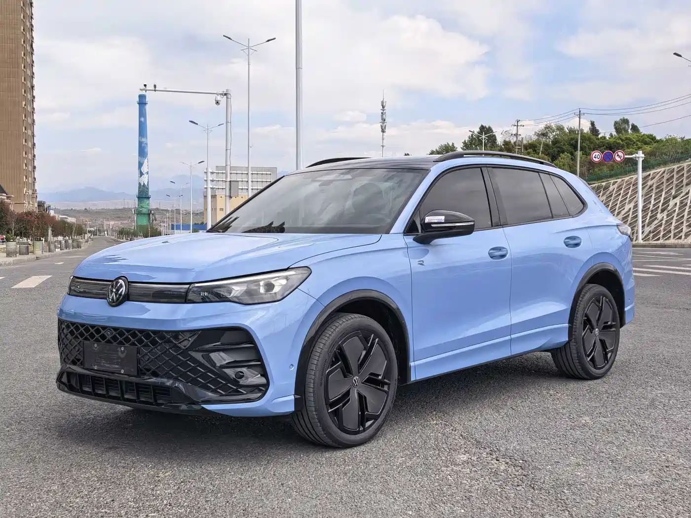 Volkswagen Tiguan L 2024 PRO 380TSI 4WD R-Line Premium Edition