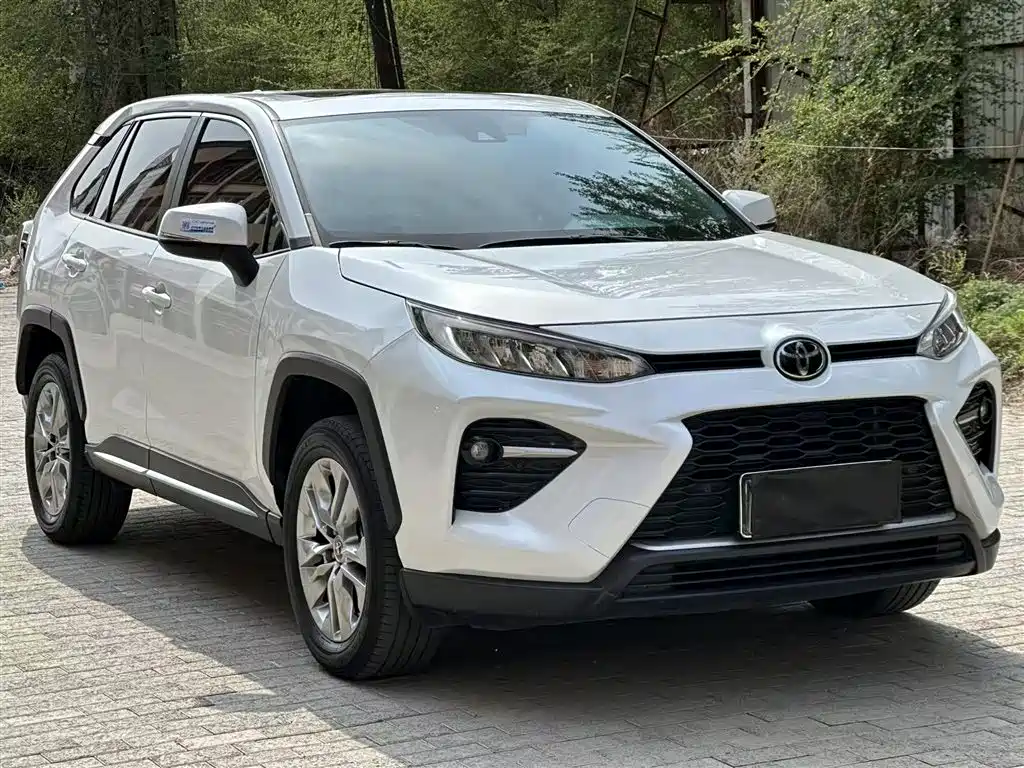 Toyota Wildlander 2022 2.0L CVT AWD Luxury Edition фото 4