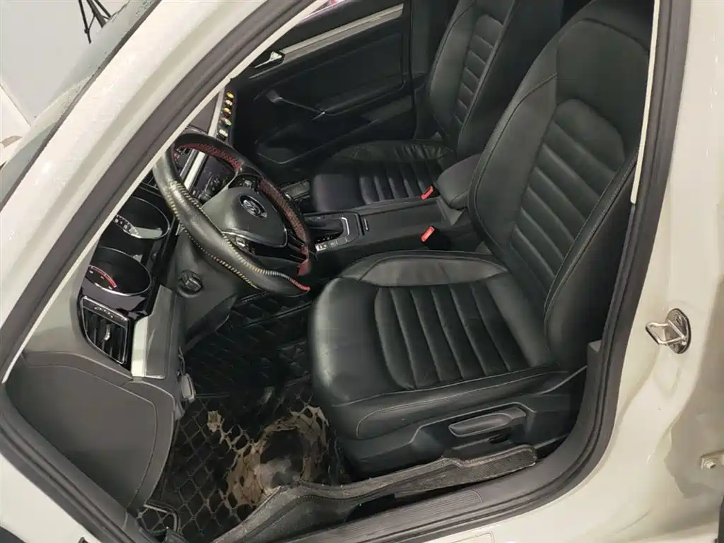 Volkswagen Lamando 2018 280TSI DSG Comfort Edition фото 15
