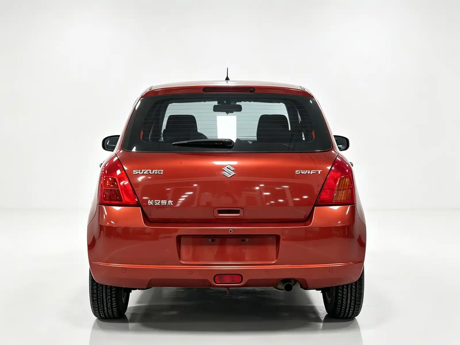 Фото 5 - Suzuki Swift