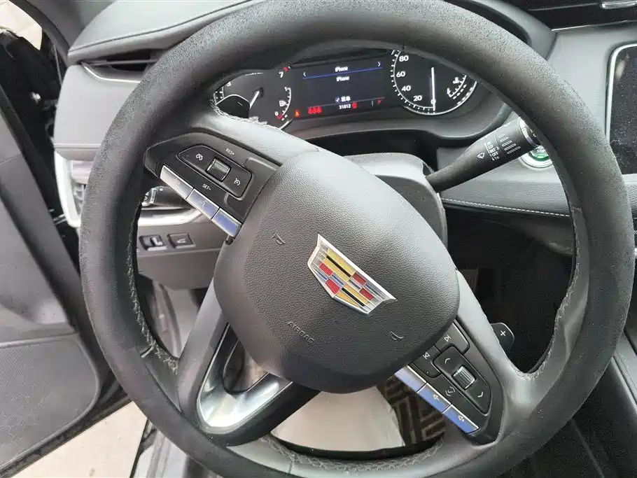 Cadillac XT4 2021 28T FWD Technology Edition фото 15