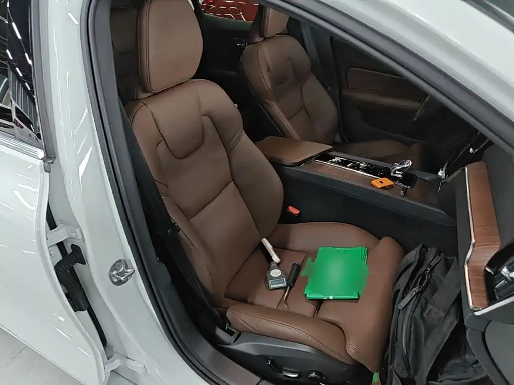 Volvo S60 2025 2025 B4 Smart Elite Luxury Edition