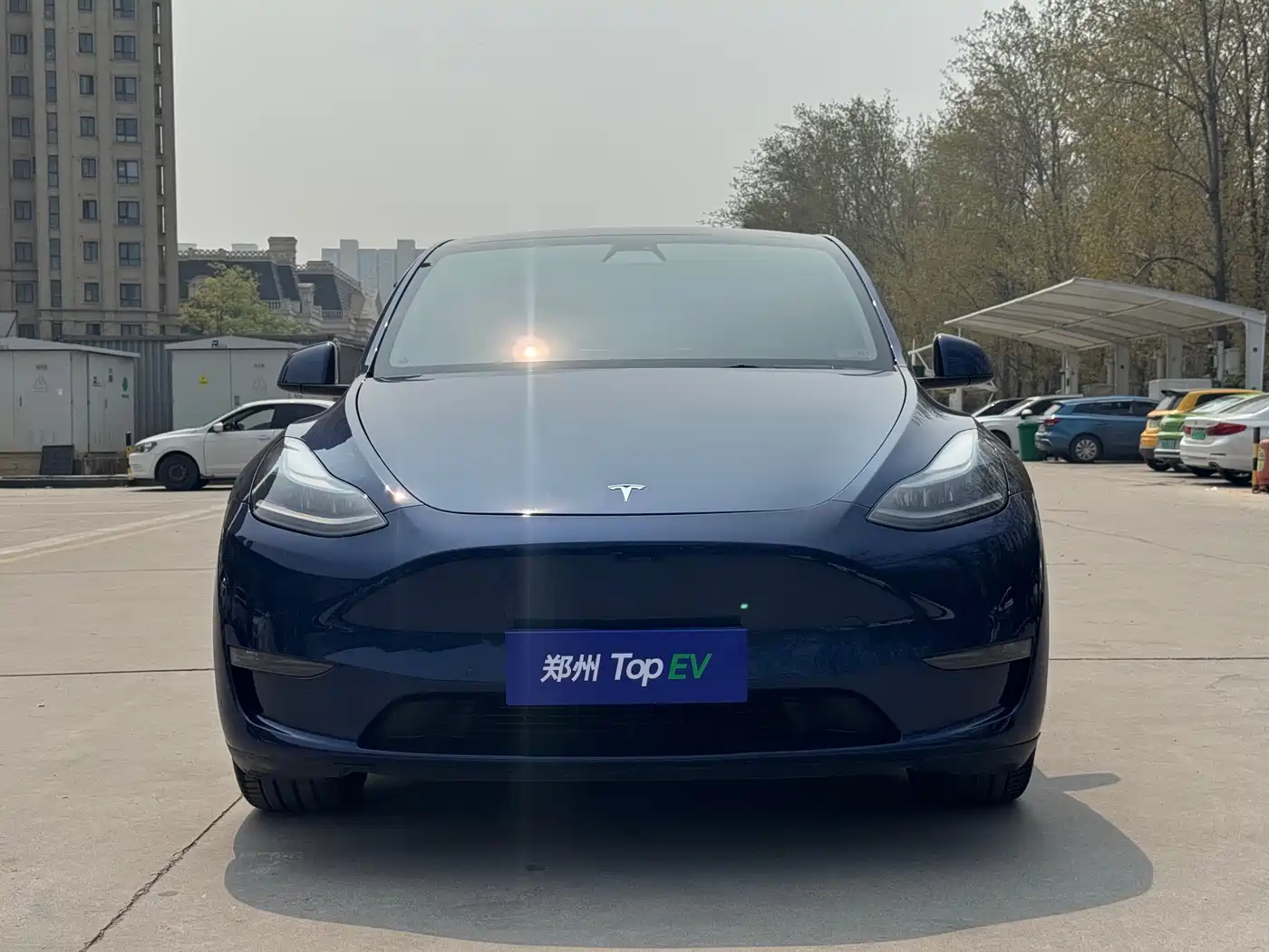 TESLA MODEL Y