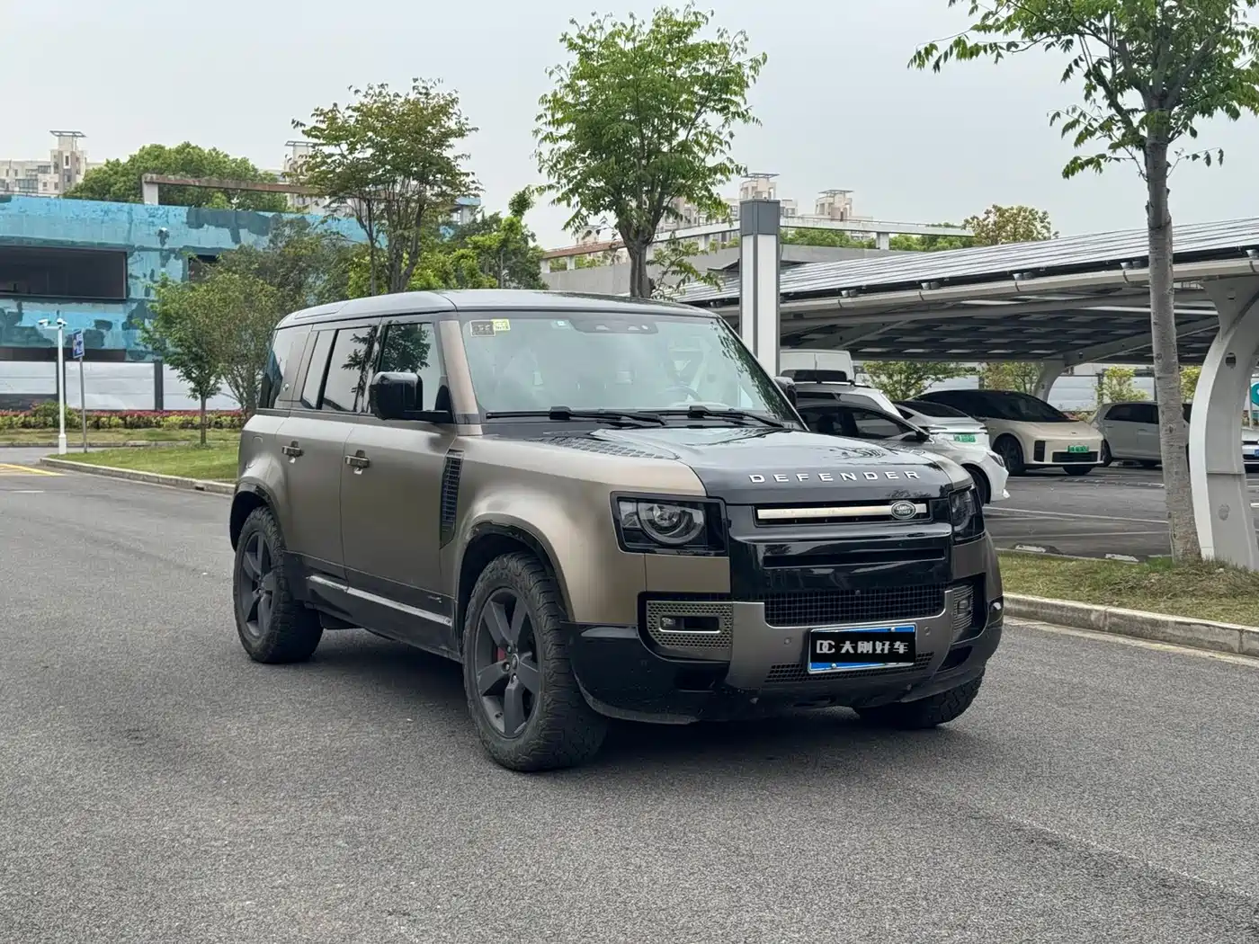 Land Rover Defender 2020 Model 110 P400 X фото 3