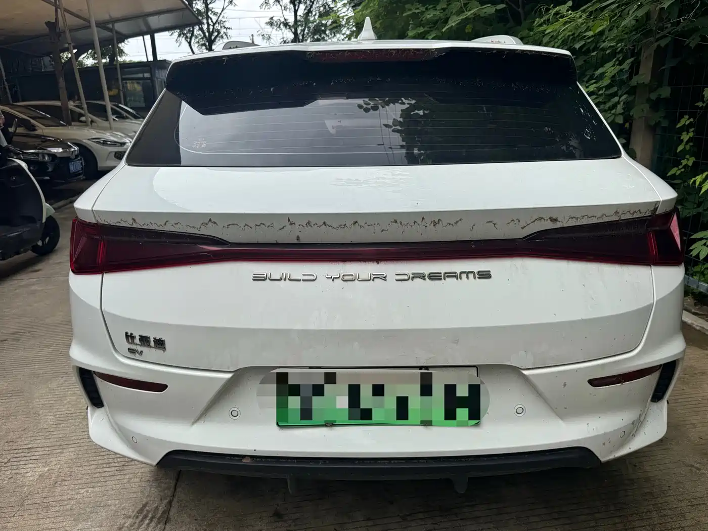 BYD e2 2023 Luxury Model фото 11
