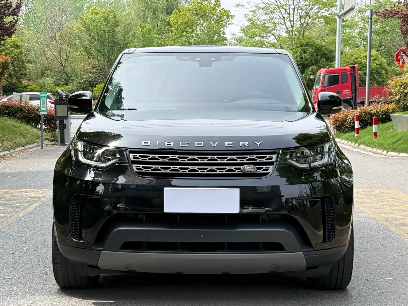 Land Rover Discovery 2020 2.0T SE фото 2