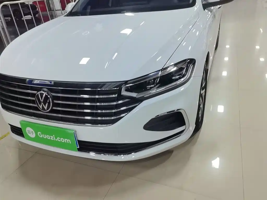 Volkswagen Lavida 2023 1.5L Auto Five Million Edition фото 24
