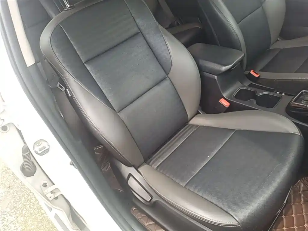 Kia Sportage 2019 2.0L Automatic Smart Luxury Edition фото 25