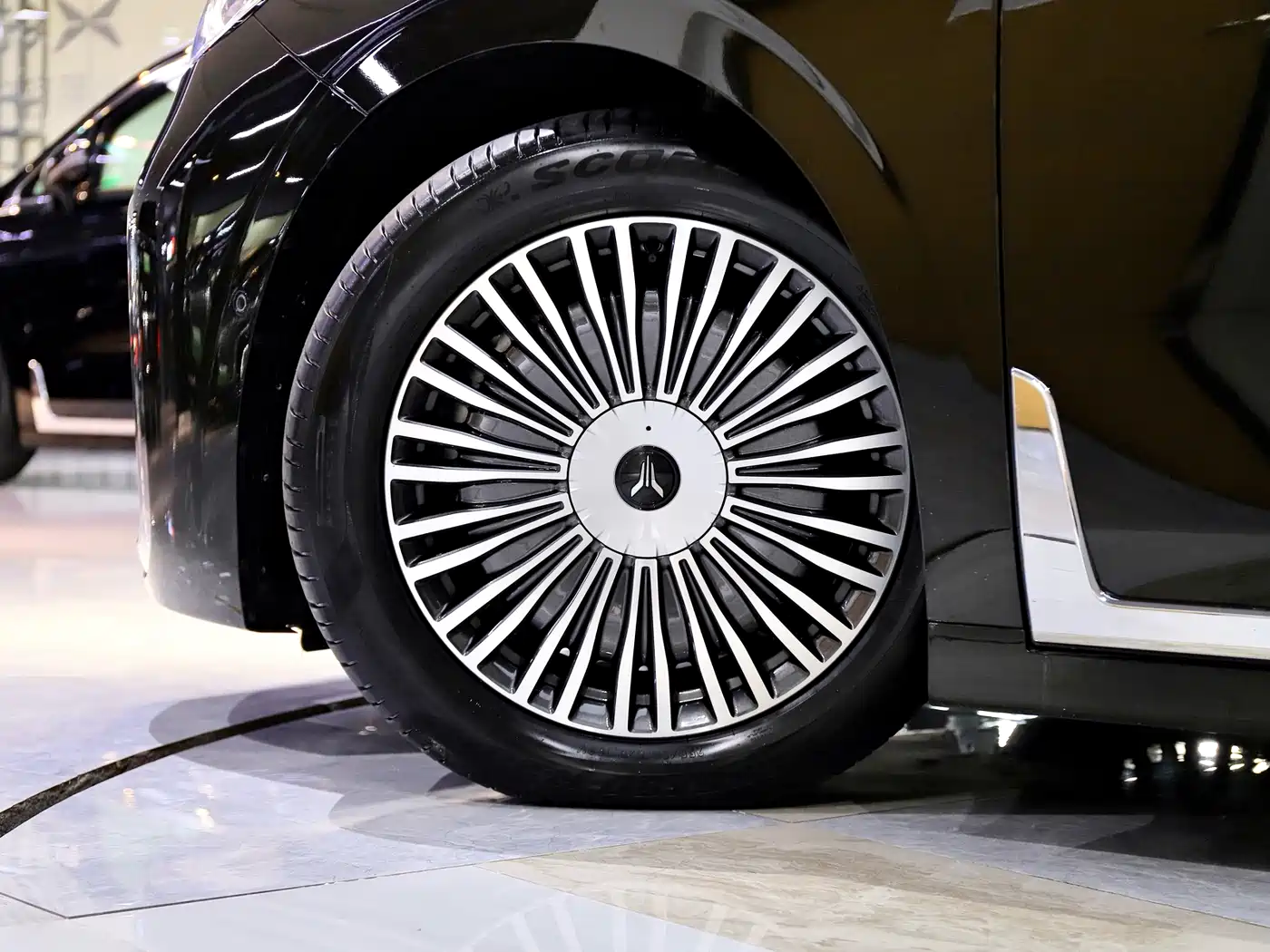 Voyah Auto Voyah Dreamer 2025 PHEV AWD Flagship Kunpeng Edition фото 8