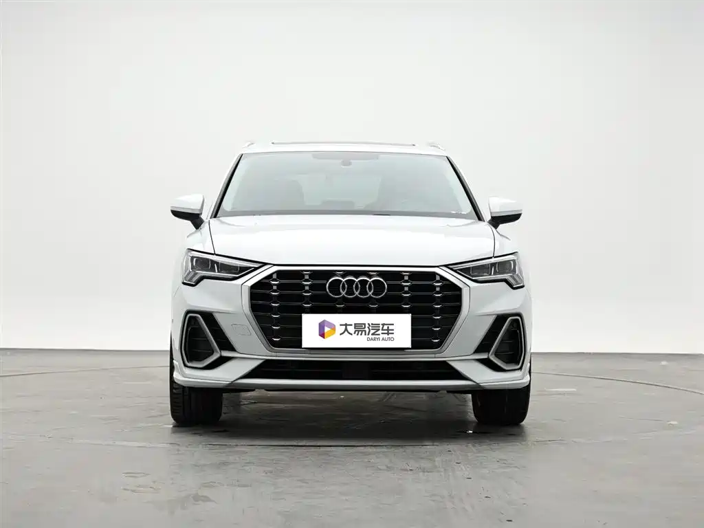 Audi Q3 2022 35 TFSI Fashion Dynamic фото 2