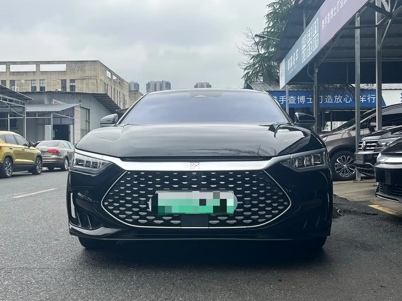 BYD Han 2022 DM-i 121KM Premium Edition фото 3