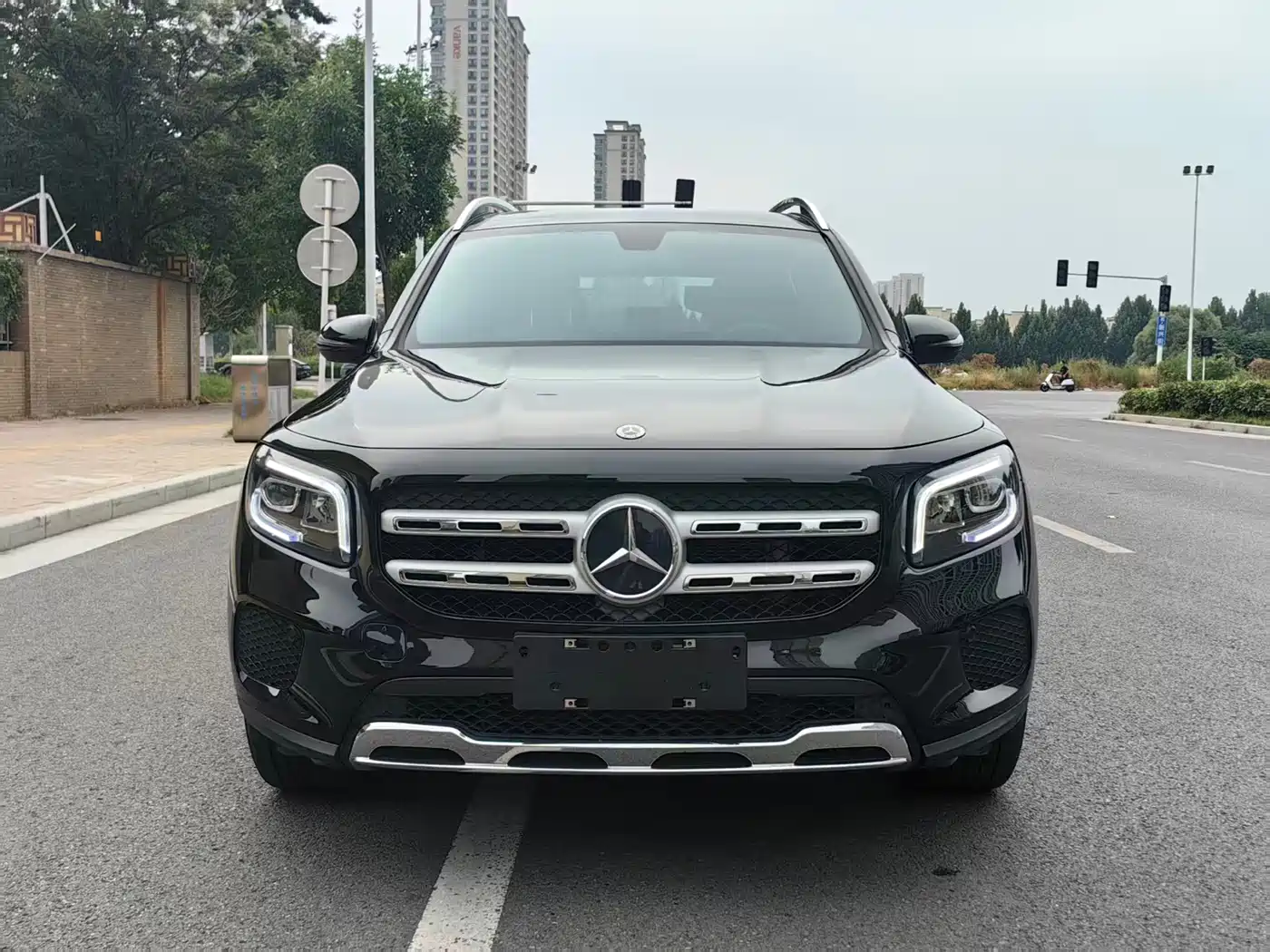 Фото 2 - Mercedes-Benz GLB