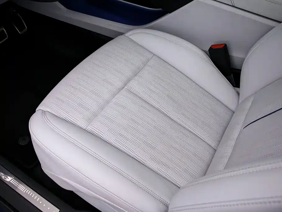 Cadillac IQ Ao Ge 2026 2024 Standard Range