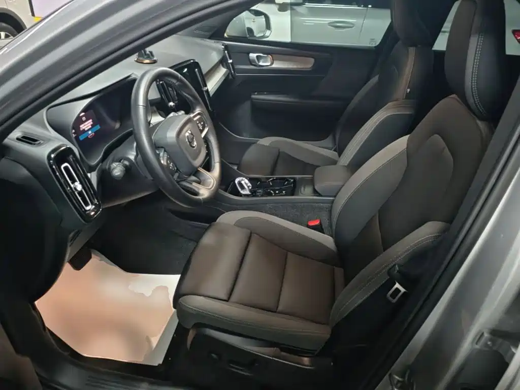 Volvo XC40 2024 2024 B3 Smart Elite Luxury Edition