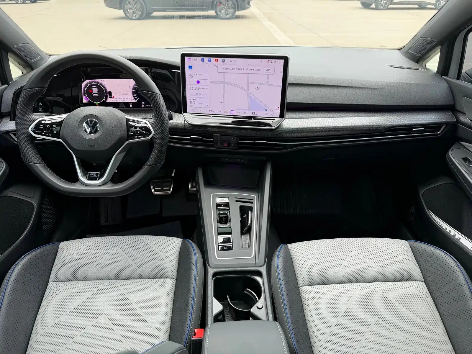 Фото 5 - Volkswagen Golf
