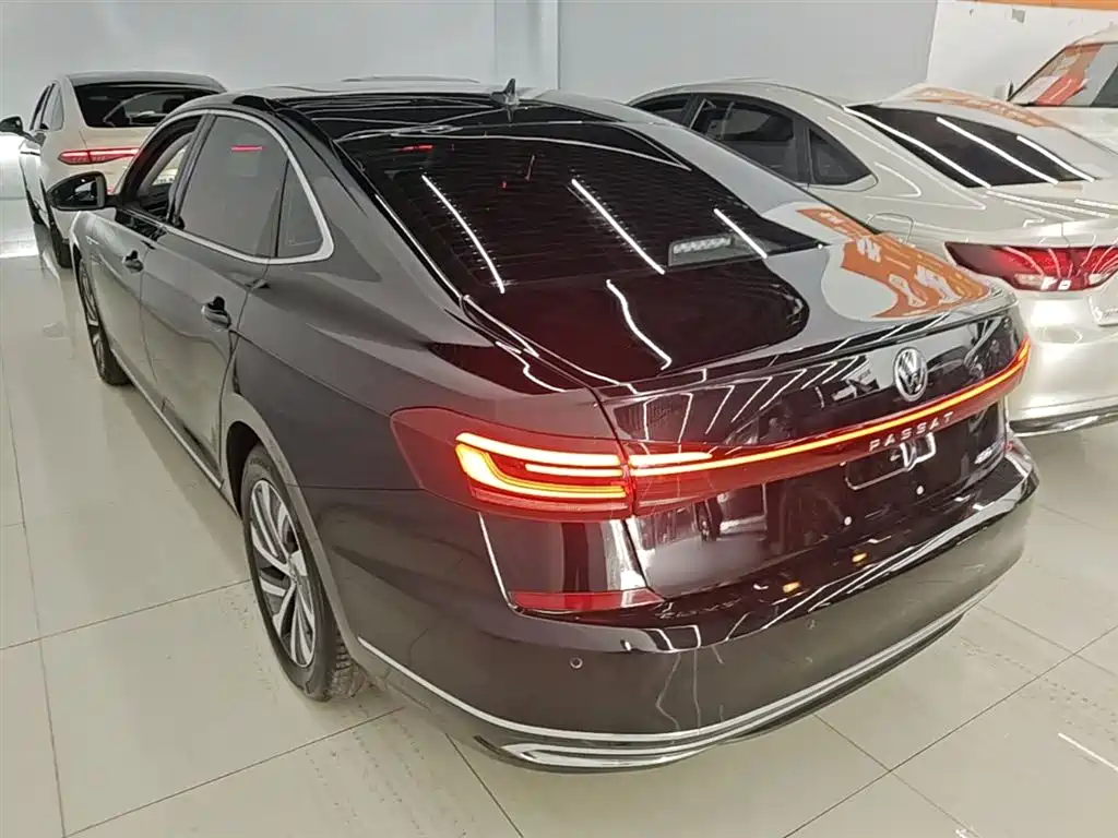 Volkswagen Passat New Energy 2022 Facelift 430PHEV Hybrid Elite Edition фото 5
