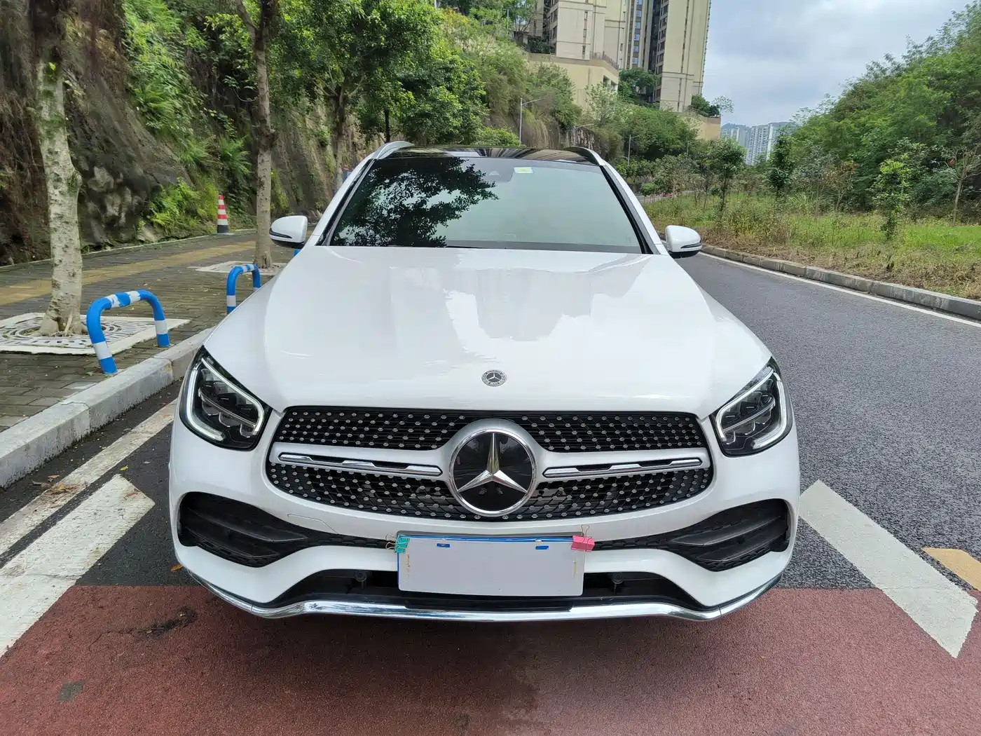 MERCEDES-BENZ GLC