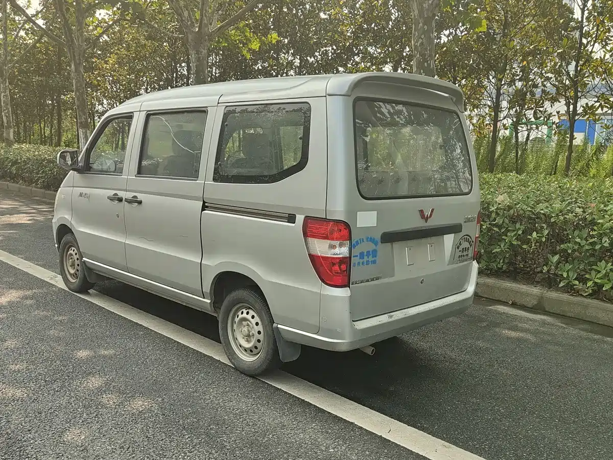 Wuling Motors Wuling Zhiguang 2012 2010 1.0L New Career Edition Long Body