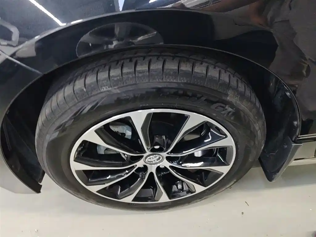 Toyota Avalon 2023 2.0L Premium Selection фото 23