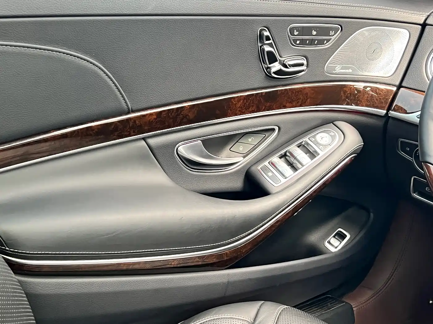 Mercedes-Benz Maybach S-Class 2016 S 400 4MATIC фото 12