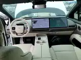 Фото 10 - Li Auto i6