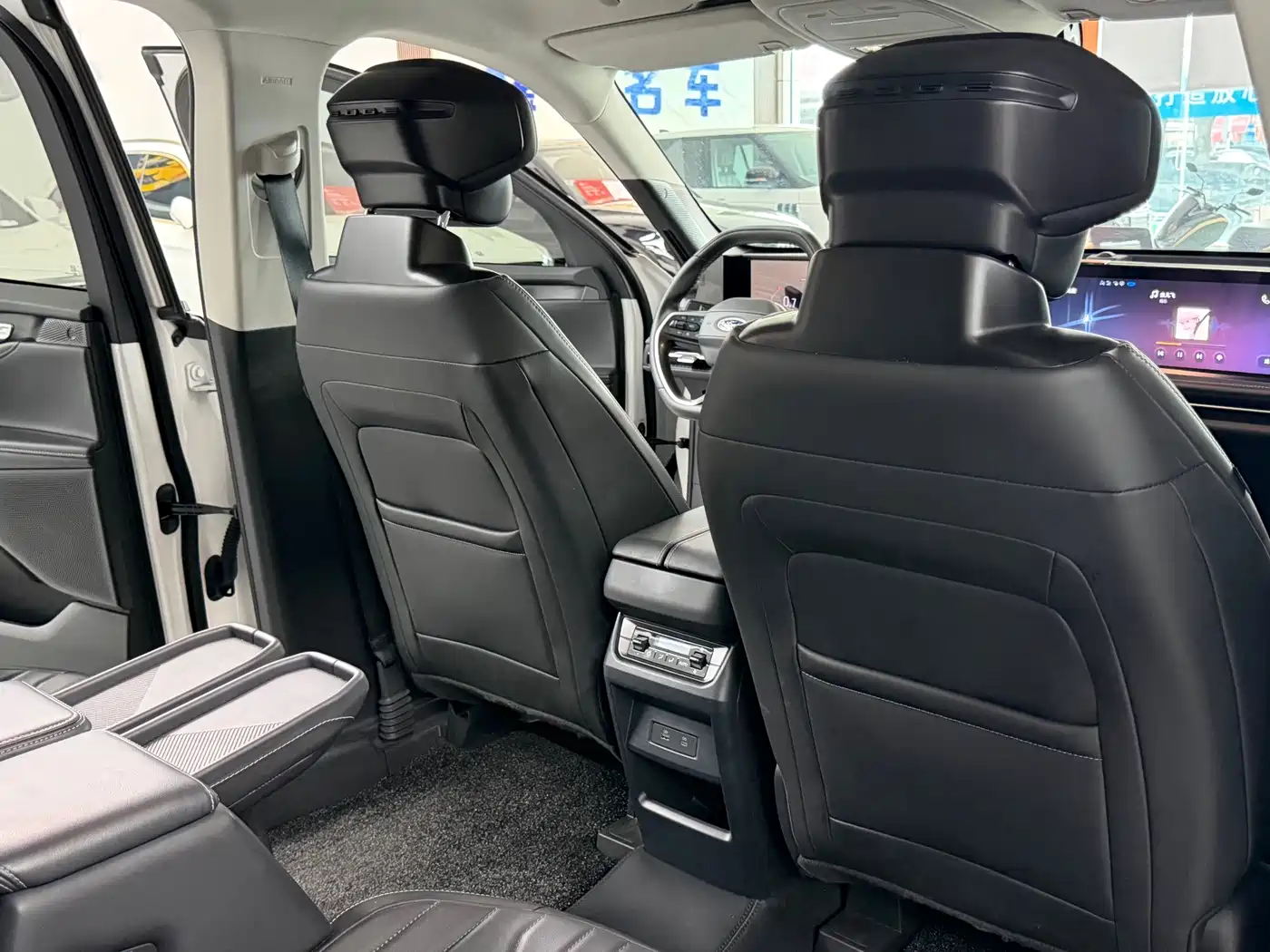 Ford Edge 2025 2025 Edge L 2.0T EcoBoost FWD 7-seater Fashion
