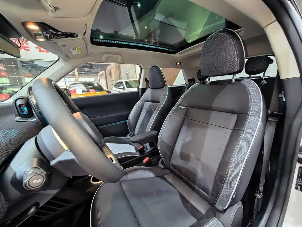 MINI Electric MINI COOPER 2025 2024 452km COOPER SE Artist