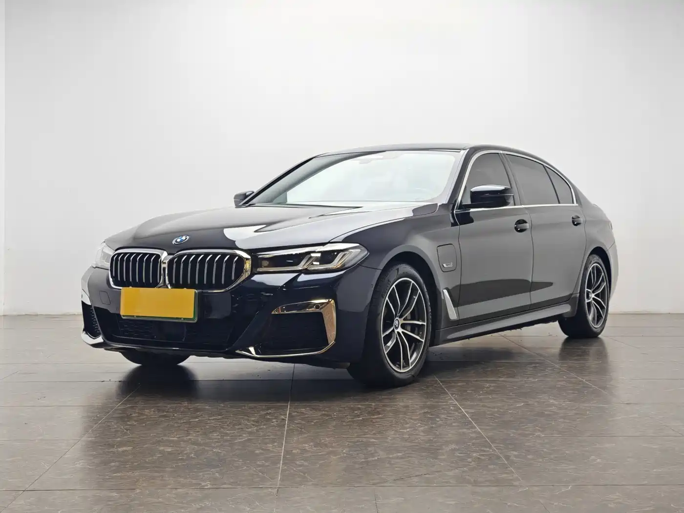 BMW 5 SERIES NEW ENERGY