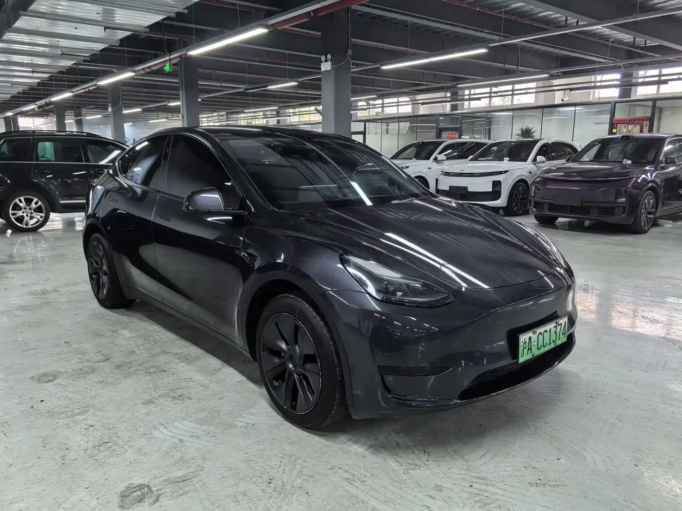 TESLA MODEL Y