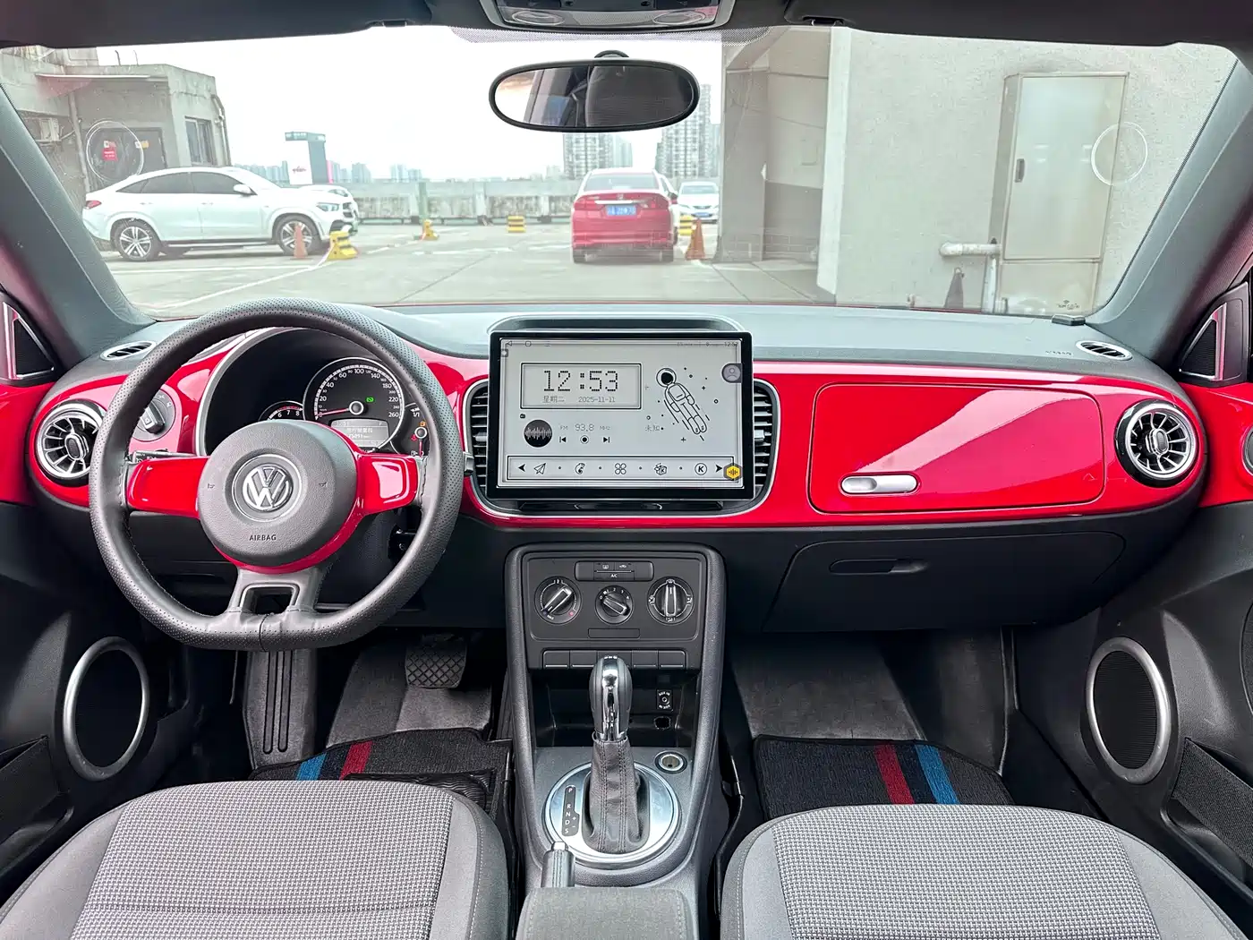 Volkswagen Beetle 2014 1.2TSI Fashion Edition фото 12