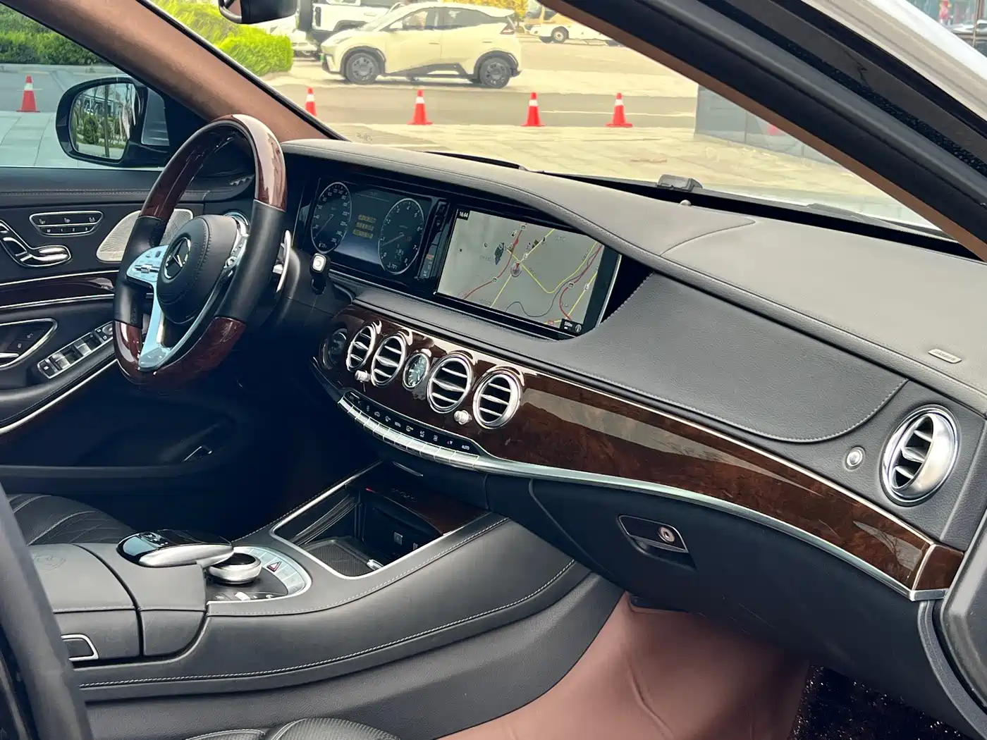 Mercedes-Benz Maybach S-Class 2016 S 400 4MATIC фото 9