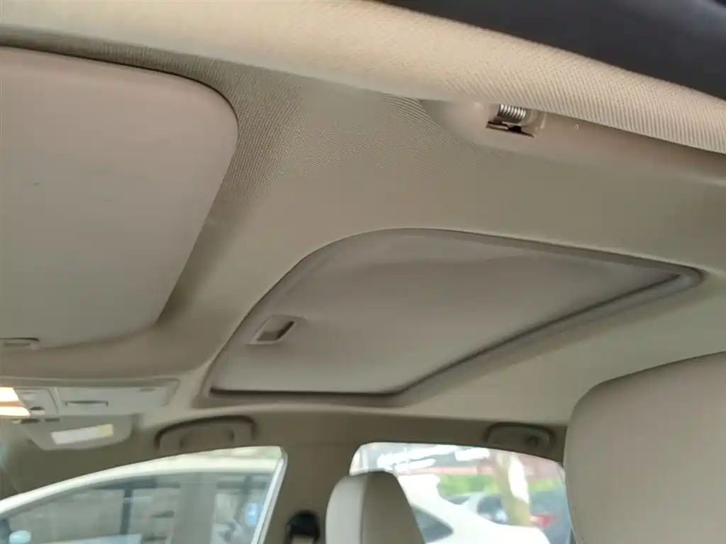 Buick Excelle 2016 15N Automatic Elite фото 18