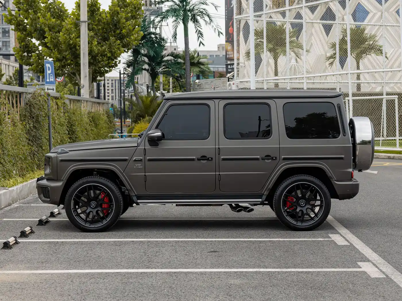MERCEDES-BENZ G-CLASS AMG
