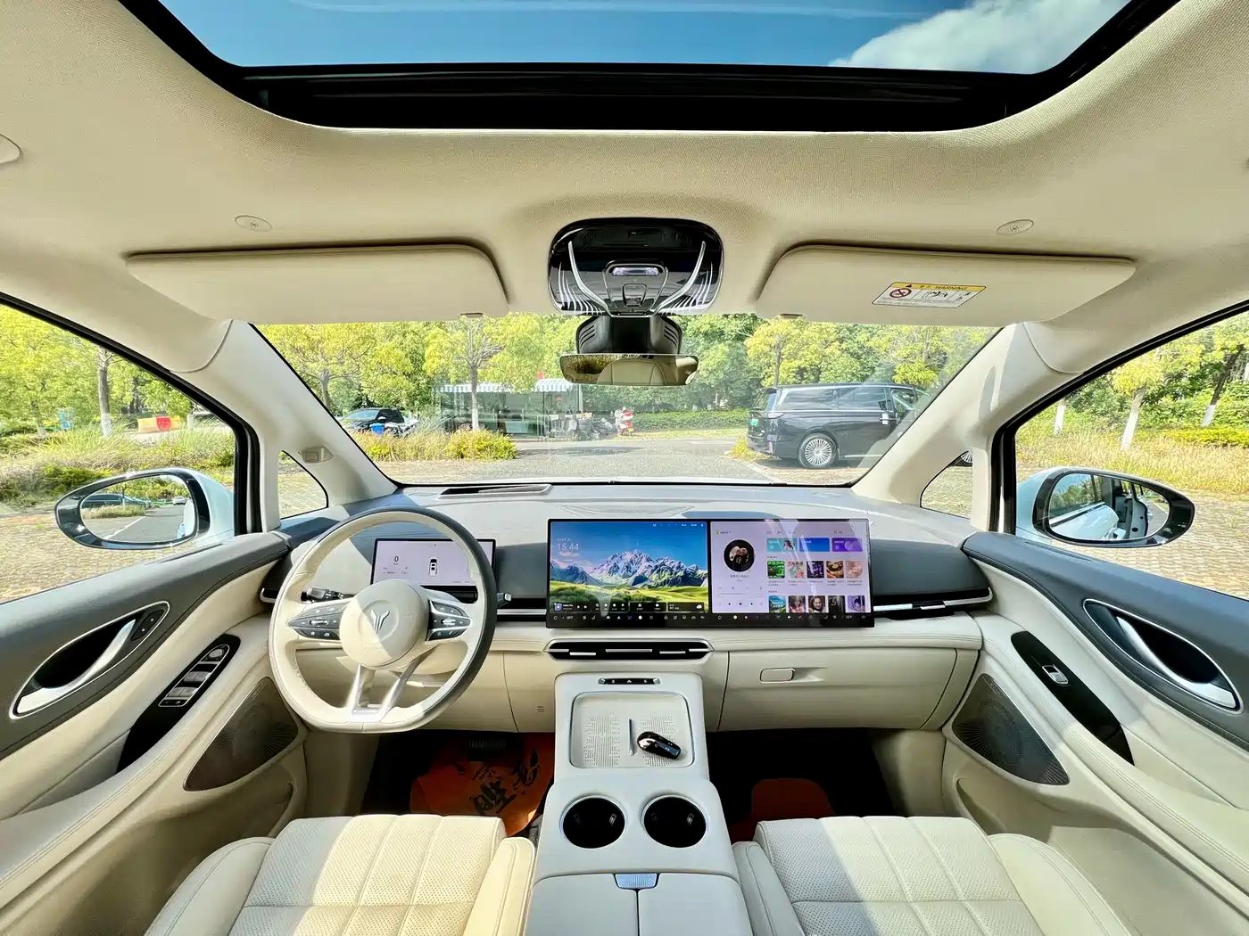 Voyah Auto Voyah Dreamer 2025 PHEV 4WD Kunpeng Premium Edition фото 11